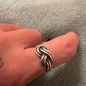 Heavy James Avery sterling silver ring size 10